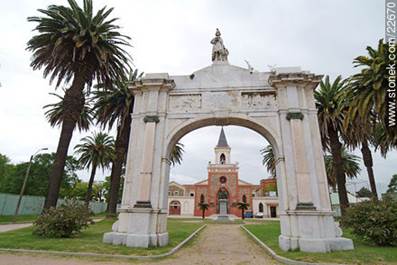 COLEGIO PIO.jpg