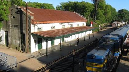 PAG 21 ESTACIÓN COLON.jpg